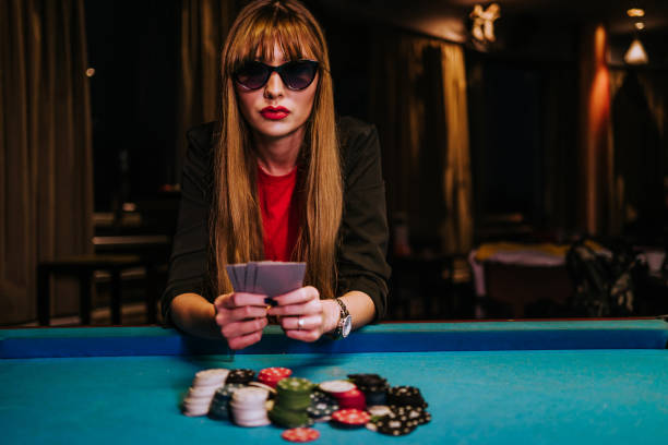 Featured Games section on mpored slot mobile showing live tables and slots